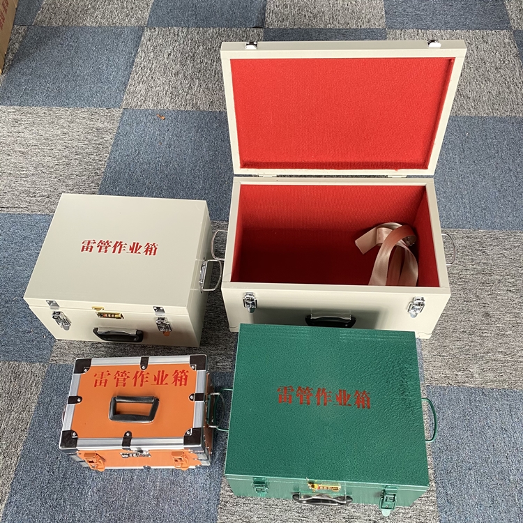 中牟爆破工程作业箱如何选择？玻璃钢与传统材质的全面对比